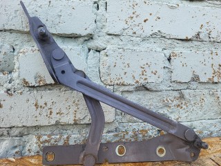 петля крышки багажника правая, Ford Focus 2001-2005