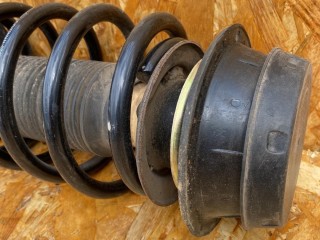 стойка амортизатора передняя левая, Volkswagen Golf 3 1991-2000