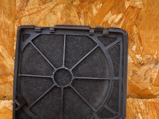 накладка (сетка) динамика передняя правая, Volkswagen Golf 3 1991-2000