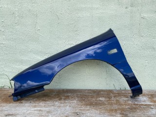 Крыло переднее левое Nissan Primera P10 1990-1997, седан