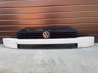 решетка радиатора, ориг. номер 701853653E, Volkswagen Transporter T4 1990-2003