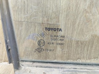 форточка двери передней правой, Toyota Corolla Verso 2 поколение AR10 2004-2007