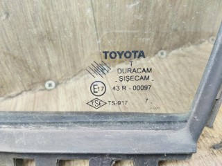 форточка двери передней левой, Toyota Corolla Verso 2 поколение AR10 2004-2007