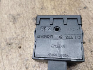 корректор фар, ориг. номер 96366692XT, Peugeot 3008 1 поколение 2009-2013