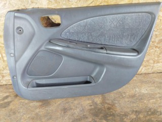 обшивка двери передней правой, Toyota Avensis 1 поколение T220 1997-2000