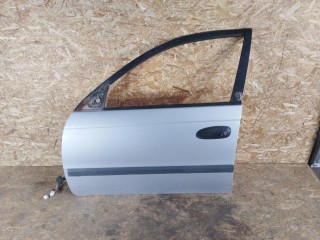 дверь передняя левая, Toyota Avensis 1 поколение T220 1997-2000