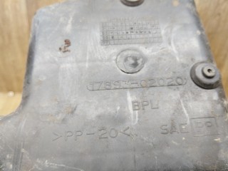 резонатор воздушного фильтра, Toyota Carina E 1 поколение T190 1992-1998