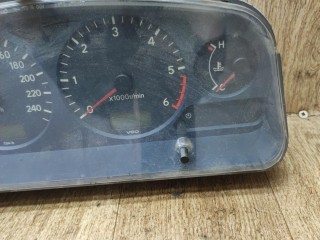 панель приборов (щиток), ориг. номер 8380005310, Toyota Avensis 1 поколение T220 1997-2000