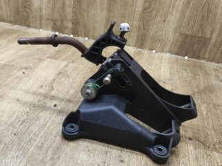кулиса КПП, ориг. номер 335300F010, Toyota Corolla Verso 2 поколение AR10 2004-2007
