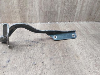 петля капота правая, Nissan Patrol Y61 1997-2010