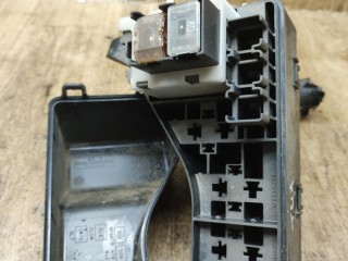 блок предохранителей, Toyota Corolla Verso 2 поколение AR10 2004-2007
