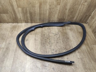 уплотнитель дверного проема передний правый, Nissan Almera N16 2000-2003
