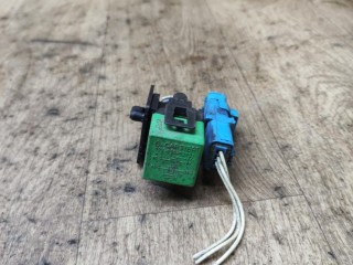 реле электровентилятора, ориг. номер 12V35A03531, Citroen C5 1 поколение 2000-2004