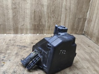 блок предохранителей Toyota Yaris 2 поколение XP90 2005-2009