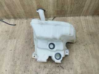 бачок омывателя Toyota Yaris 2 поколение XP90 2005-2009, левый руль