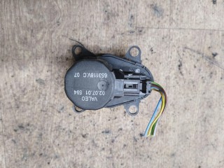 моторчик заслонки печки Citroen C5 1 поколение 2000-2004, RFJ (EW10A), 2.0 л, 653118V.C07