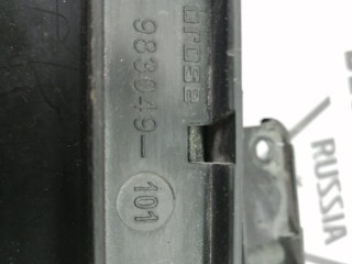 Кронштейн замка двери передний левый, ориг. номер 30661072, Volvo S80 AS60 2006-2010
