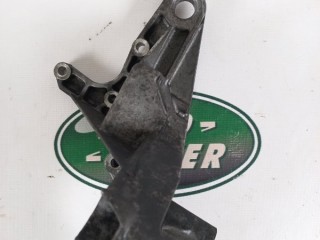 Кронштейн навесного, ориг. номер 30757168, Volvo V70 SW65 2004-2007