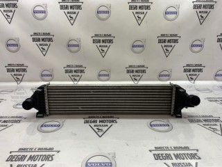 Радиатор интеркулера Volvo V60 2013-2019, 31368270