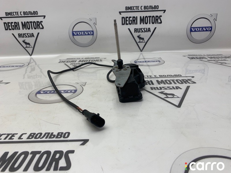 30882644 Мотор стеклоочистителя фары передний правый Volvo V40 2003г. - фото №4
