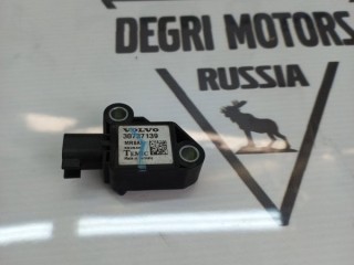 Датчик удара передний левый, ориг. номер 30737139, Volvo V50 2003-2007