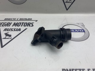Фланец охлаждения, ориг. номер LR006797, Land Rover Range Rover L322 2002-2005