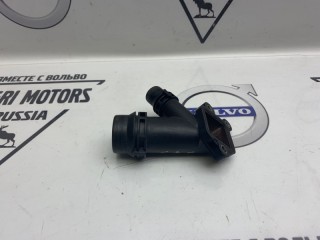Фланец охлаждения, ориг. номер LR006797, Land Rover Range Rover L322 2002-2005