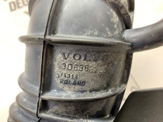 Патрубок воздушный, ориг. номер 30636828, Volvo V70 2004-2007