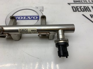 Топливная рампа, ориг. номер 31375046, Volvo V60 2010-2013