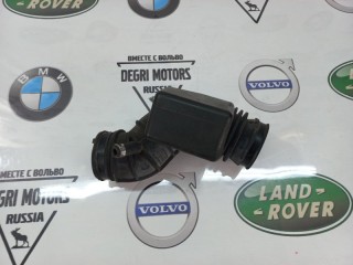 Патрубок воздушный, ориг. номер 30636828, Volvo V70 2000-2004