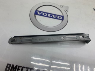 Фиксатор фары, ориг. номер 8637182, Volvo XC90 2002-2006