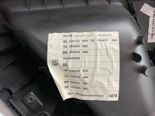 Обшивка двери задняя правая, ориг. номер LR047098, Land Rover Range Rover Sport L494 2013-2017