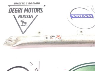 Распорка чашек передняя правая, ориг. номер 51617210320, BMW X4 F26 2014-2018