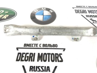 Распорка чашек передняя правая, ориг. номер 51617210320, BMW X3 F25 2014-2017