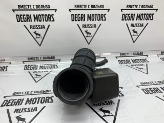 Патрубок воздушный, ориг. номер 30636828, Volvo V70 2000-2004