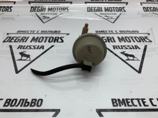 Клапан вакуумный, ориг. номер 31359880, Volvo V50 2007-2012
