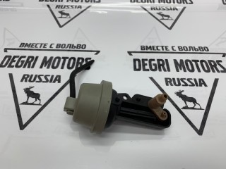 Клапан вакуумный, ориг. номер 31359880, Volvo V50 2007-2012