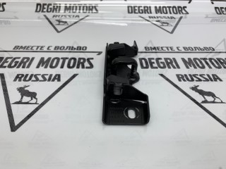 Ответная петля замка задняя, ориг. номер 30674768, Volvo XC70 2004-2007