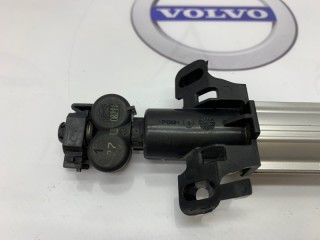Форсунка омывателя фары передняя левая, ориг. номер 30784344, Volvo V60 2010-2013