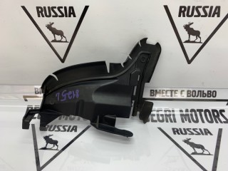 Дефлектор радиатора передний левый, ориг. номер 30796389, Volvo V70 2007-2013