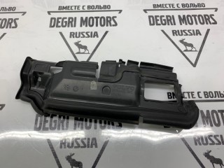 Дефлектор радиатора правый, ориг. номер 30796472, Volvo V60 2010-2013