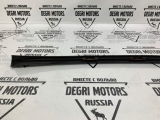 Молдинг лобового стекла передний правый, ориг. номер 30753553, Volvo XC70 2007-2013