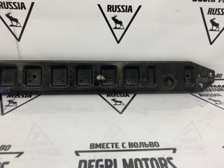 Кронштейн радиатора передний, ориг. номер 31368100, Volvo V60 2010-2013