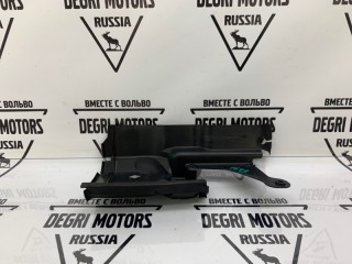 Воздуховод радиатора передний левый, ориг. номер 30763220, Volvo XC70 2007-2013