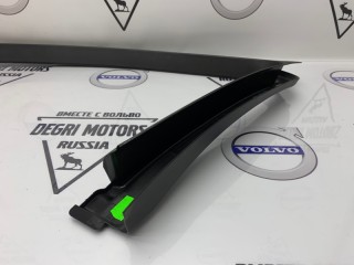 Молдинг двери передний левый, ориг. номер 51337182011, BMW 523i F10 2009-2013