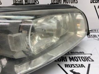 Фара передняя правая, ориг. номер 30698848, Volvo V70 2004-2007
