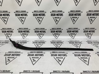 Молдинг лобового стекла передний правый, ориг. номер 31335865, Volvo V60 2013-2019