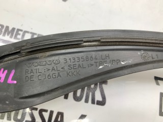 Молдинг лобового стекла передний левый, ориг. номер 31335864, Volvo V60 2010-2013
