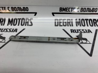 Фиксатор фары, ориг. номер 8637182, Volvo XC90 2002-2006