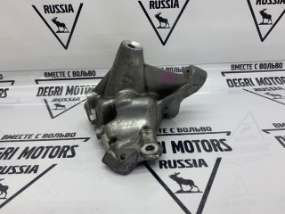 Кронштейн компрессора кондиционера, 30711586, Volvo XC70 II